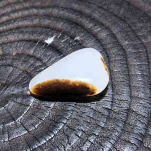 High-end Lonely Stone with Black Color Skin – 5.4g