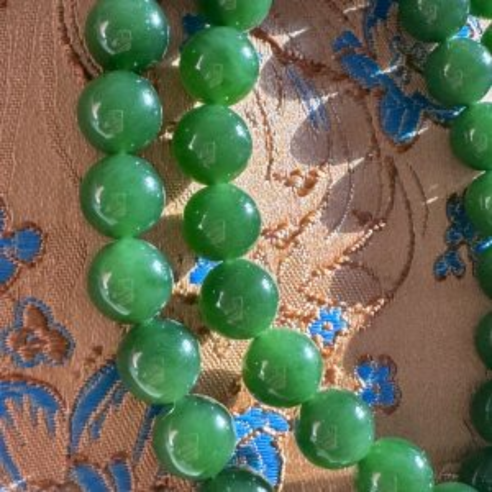 10mm Rich Green Nephrite Bead Necklace - Image 5
