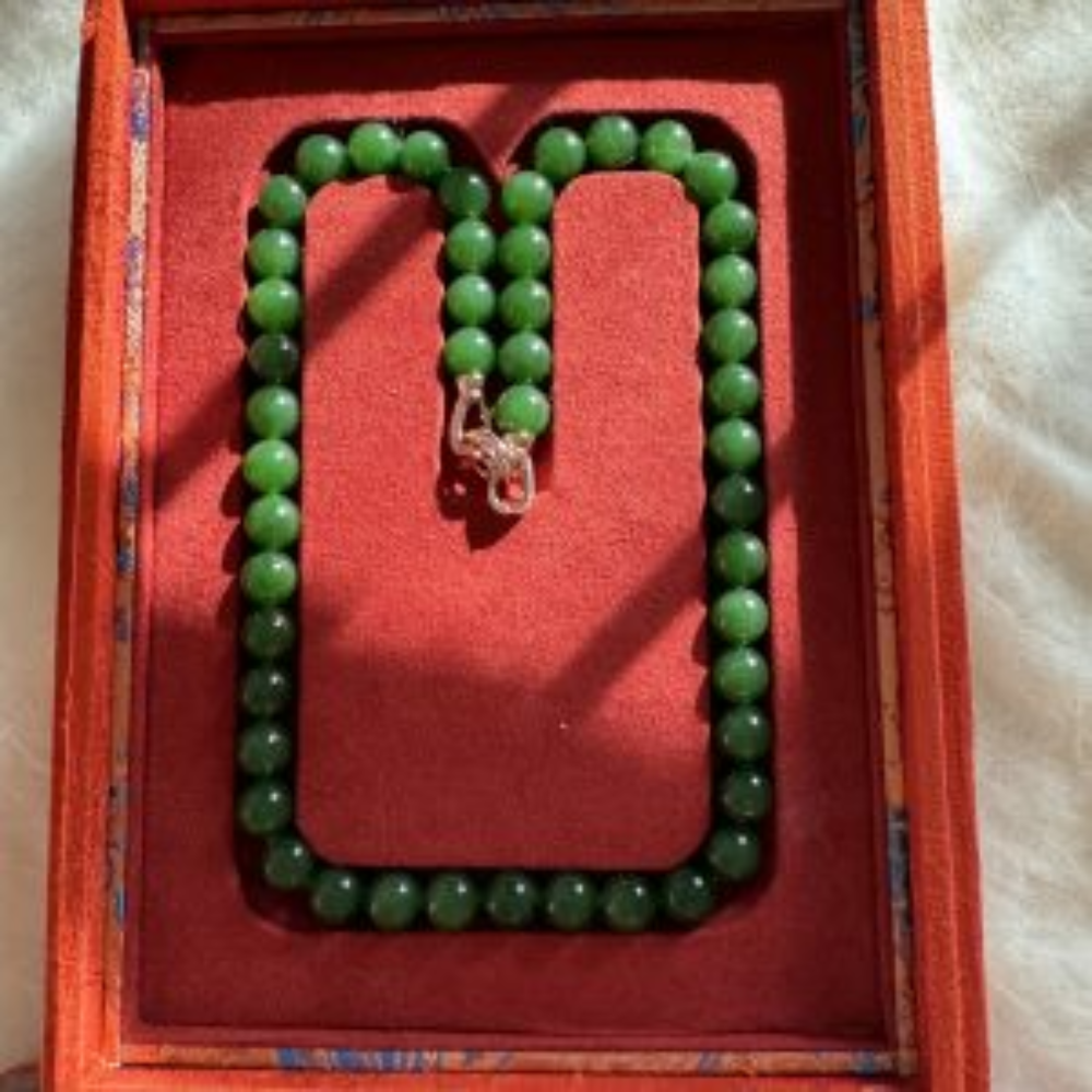10mm Rich Green Nephrite Bead Necklace