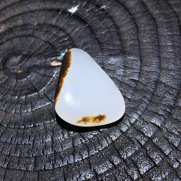 High-end Lonely Stone with Black Color Skin – 5.4g