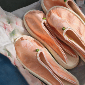 “Celestial Elegance” Thousand-Layer Sole Silk Shoes