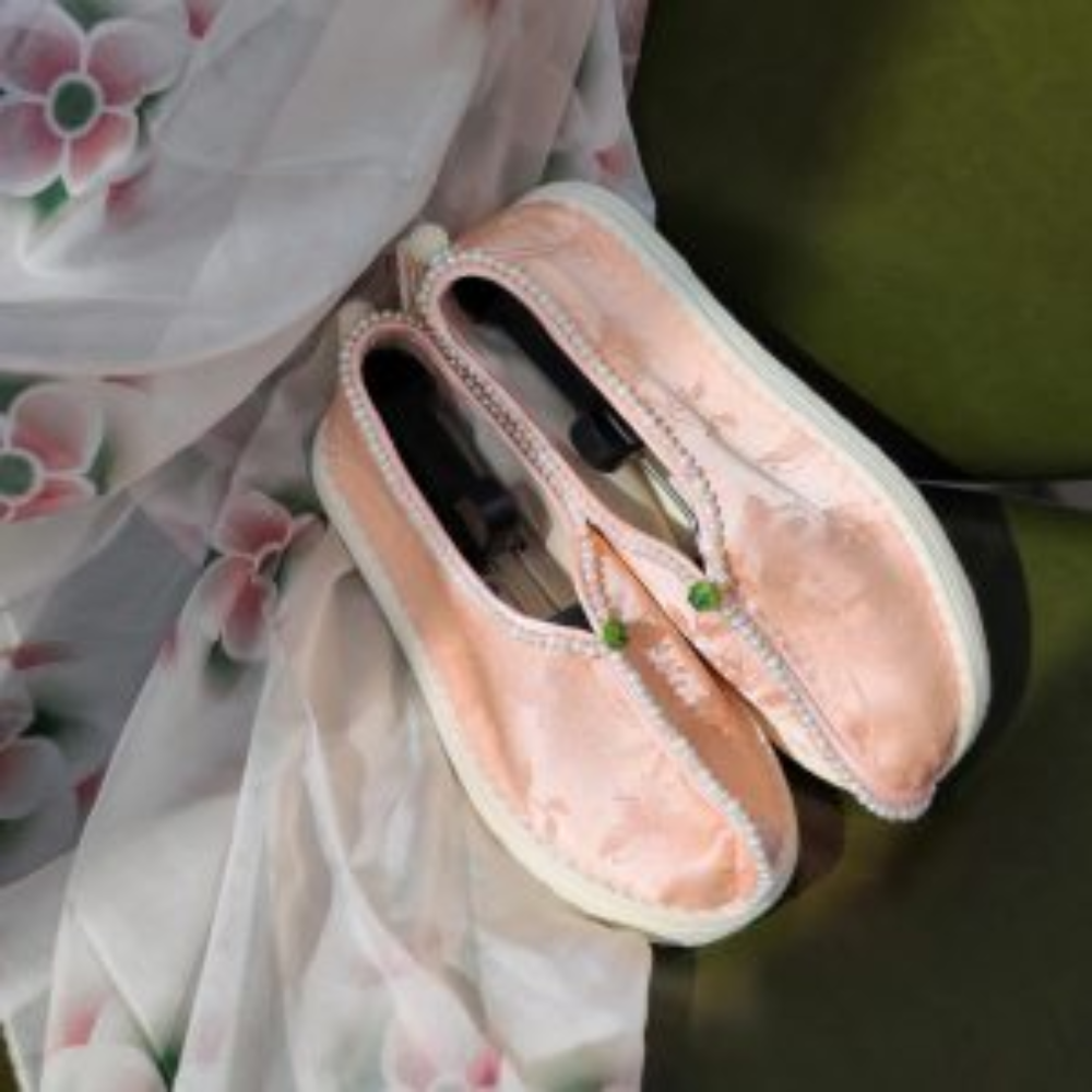 “Elysian Walkers” Thousand-Layer Sole Silk Shoes - Image 4