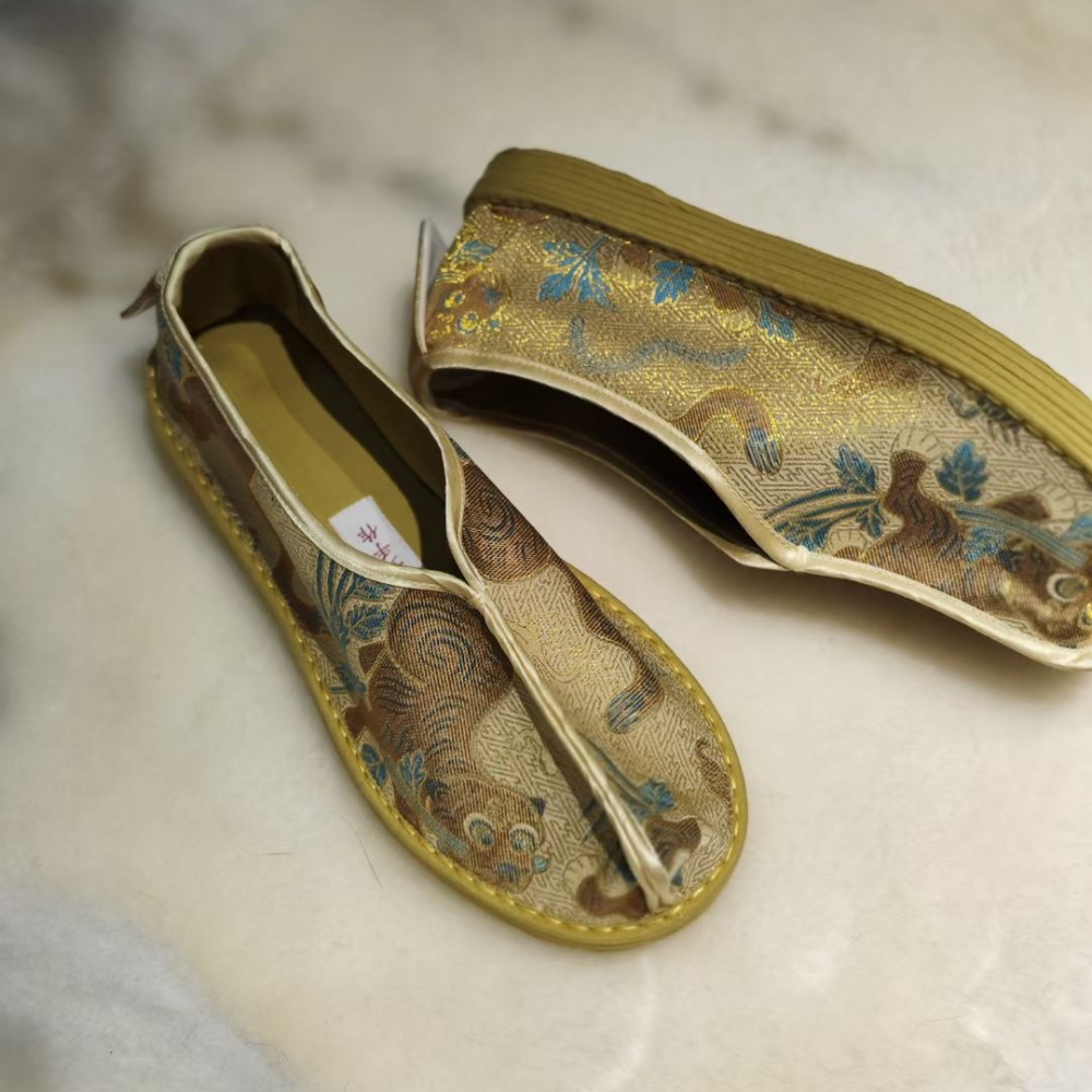 “Elysian Walkers” Thousand-Layer Sole Silk Shoes - Image 10