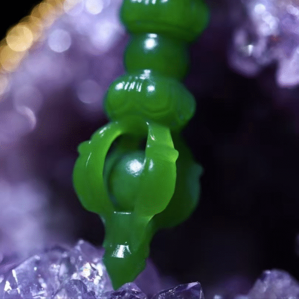 Handcrafted Green Nephrite Jade Vajra (金刚杵) - Image 8