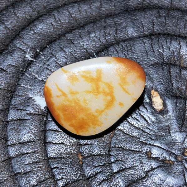 Top Collectible Lonely Stone with Red Skin – 3.1g - Image 2