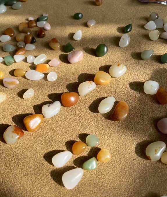 Rarity of Timeless Charm: Characteristics of Nephrite Pieces Worthy of Collection